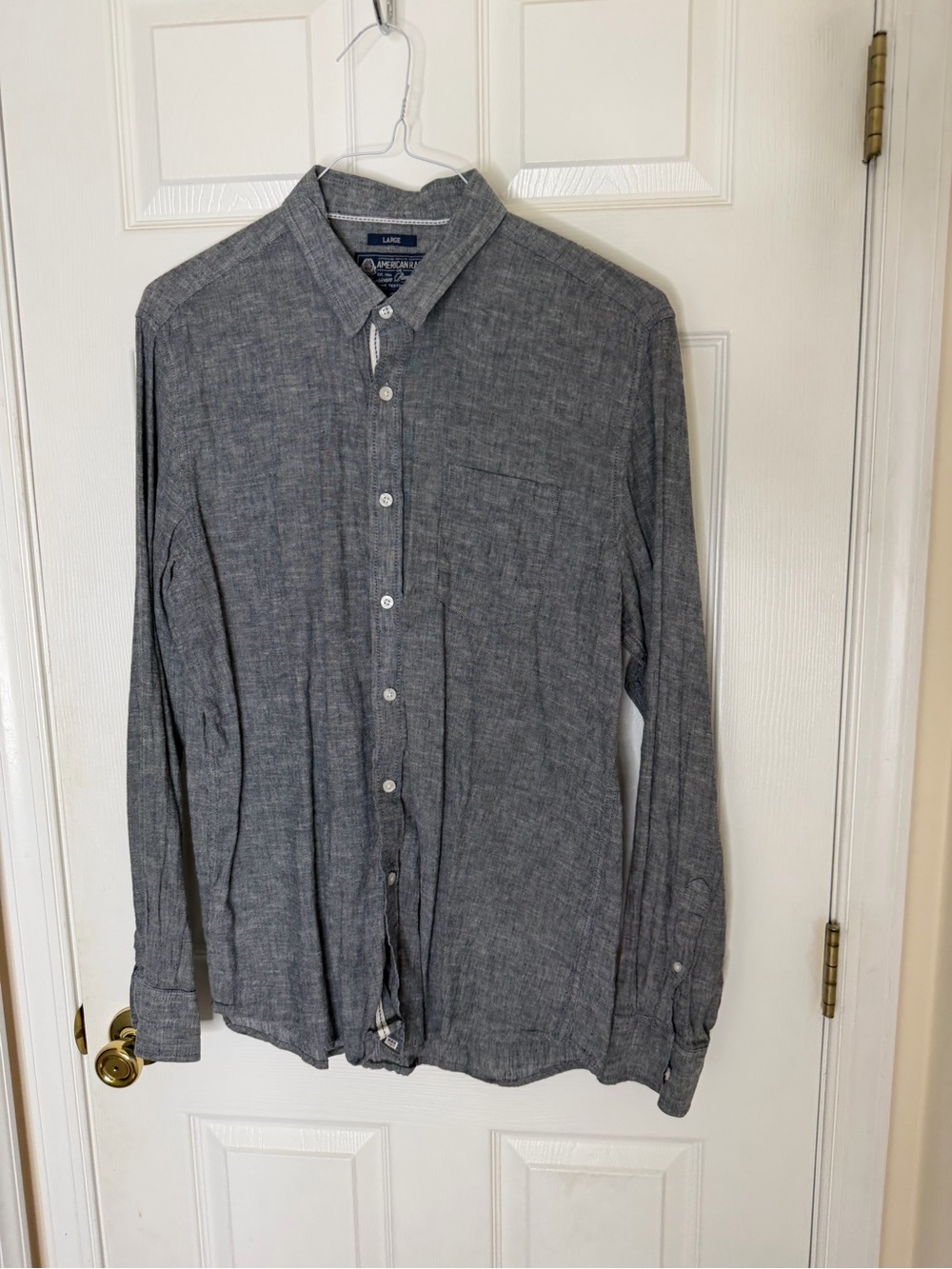 American Rag Gray Long-Sleeve Button-Up Shirt